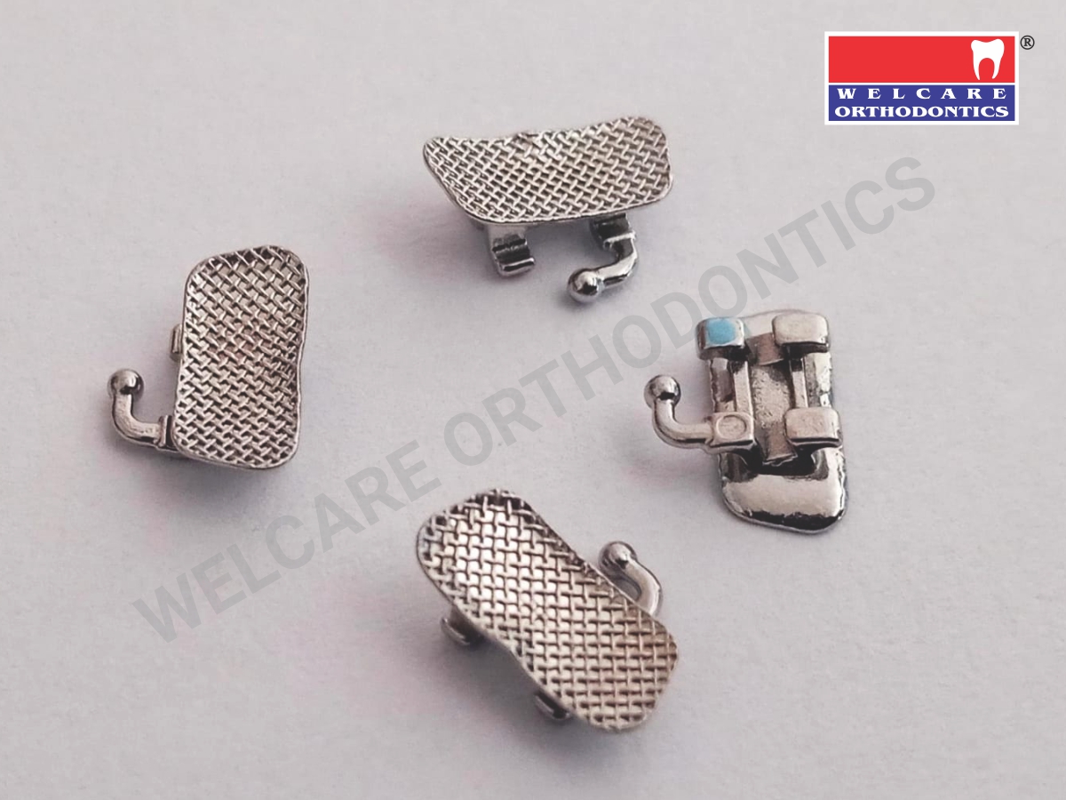 BONDABLE MOLAR BRACKET WITH HOOK - SLR